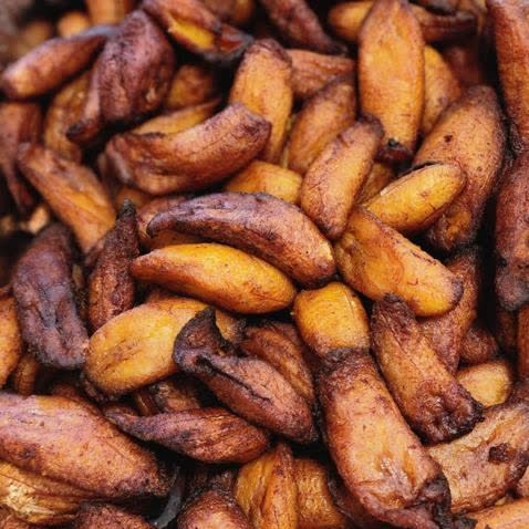 A full pan of fried sweet plantain